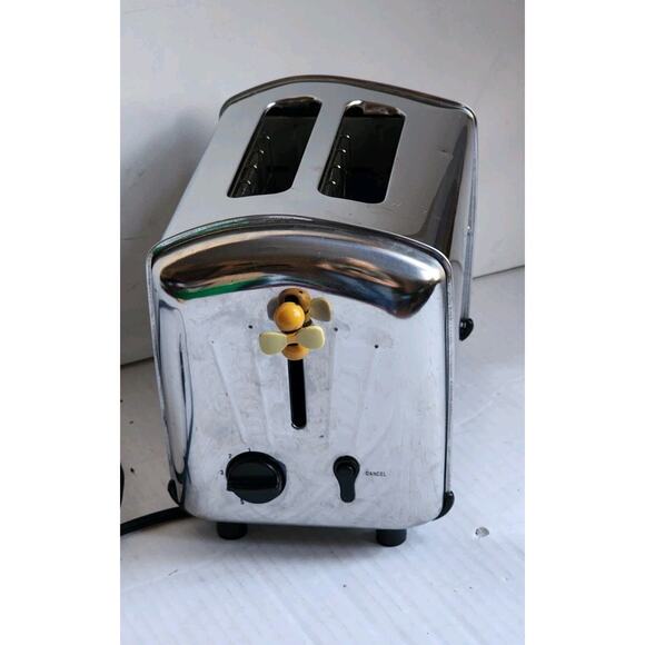 Vtg Disney Winnie The Pooh & Tigger Rise N Shine Toaster  VNT Villaware Disney Winnie The Pooh Tigger Eeyore Rise & Shine musical Toaster